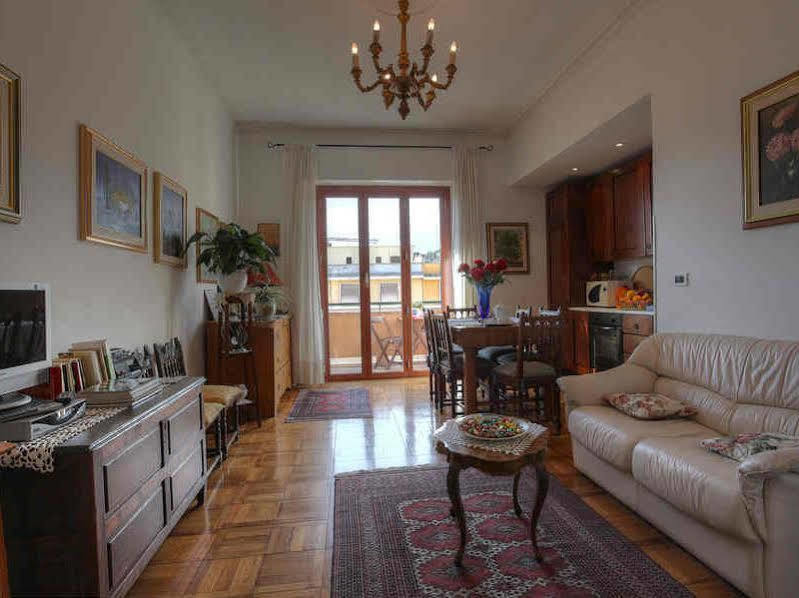 Rent Rooms Filomena E Francesca Roma Esterno foto