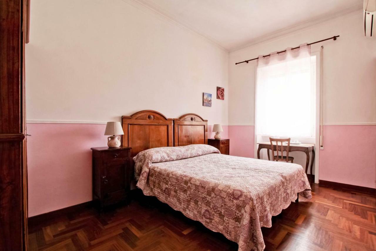 Rent Rooms Filomena E Francesca Roma Esterno foto